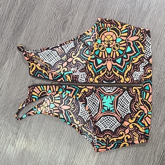 Minkpink mirror this crop tank - Picture 3 of 4